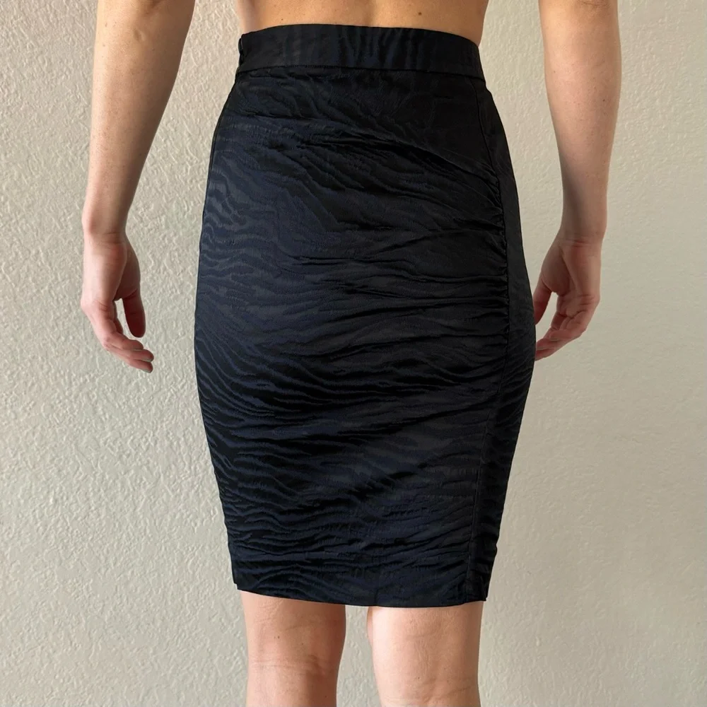 Diane Von Furstenberg stunning skirt